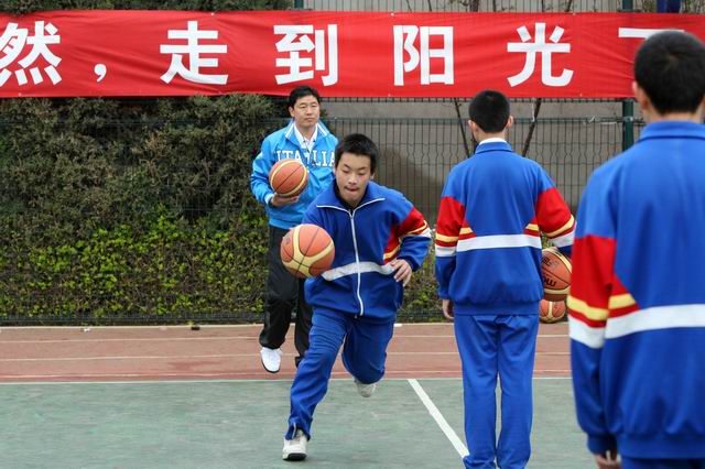 北京五中分校立足全面长远发展 坚持健康第一