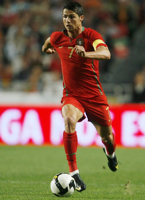 <em>世界杯</em>球员<em>发型</em>比拼 <em>C罗</em>短发受青睐_英语网