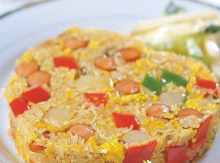 宝宝春节健康食谱——五彩鸡米爱心饭