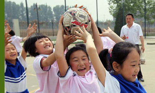北京市中小学落实每天锻炼一小时_幼教网