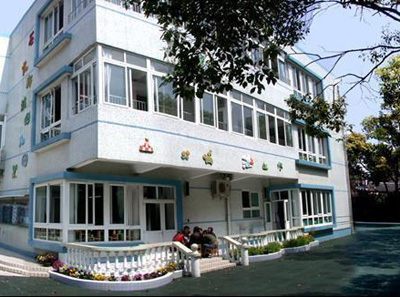 南京育英外国语学校简介