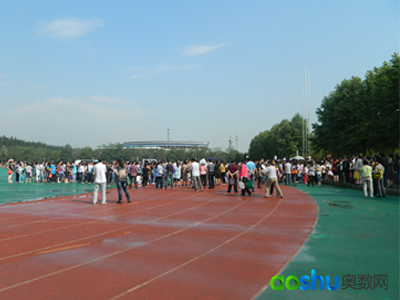 2012ʡʵʵѧУ6000˲μ