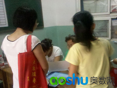 师爱中学小升初招生报名现场咨询