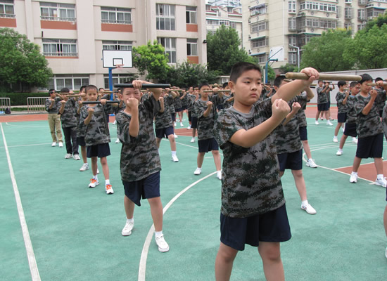 2012合肥寿春中学初一新生军训图片