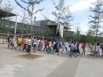 2013东北育才双语(外市)小升初考试现场回放