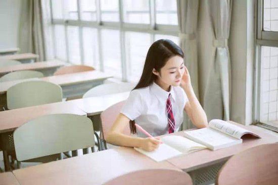 华西村人均收入_广东人均身高(2)