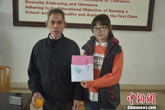 江西大学生感恩节写“情书”致校园后勤