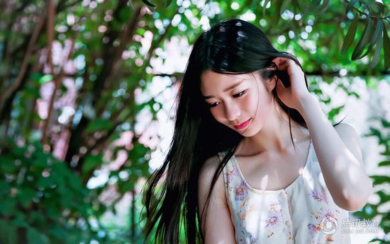 上海视觉艺术学院校花吴博雯乖萌可爱 爱好时