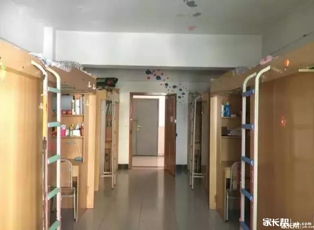 2019年重庆市重点高中宿舍环境之重庆八中小龙坎校区