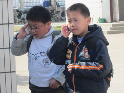 打电话给学生家长