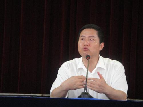 记三墩中学2010届初三学生毕业典礼