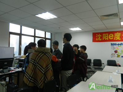 ����e����̳���������λ��Ƚ�����