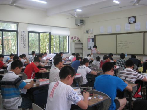 苏州立达中学韦斯帕克竞赛考试现场 苏州立达中学韦斯帕克竞赛考试现场