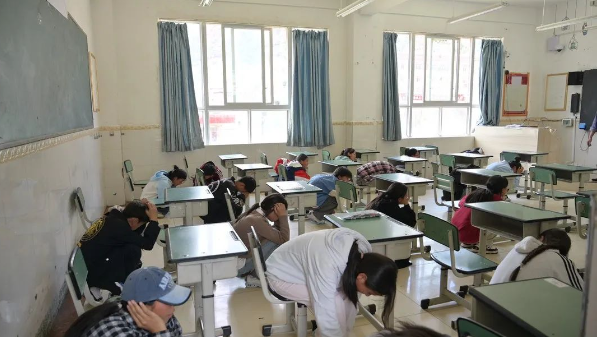 2024年四川甘孜雅江县577名学子参加考试